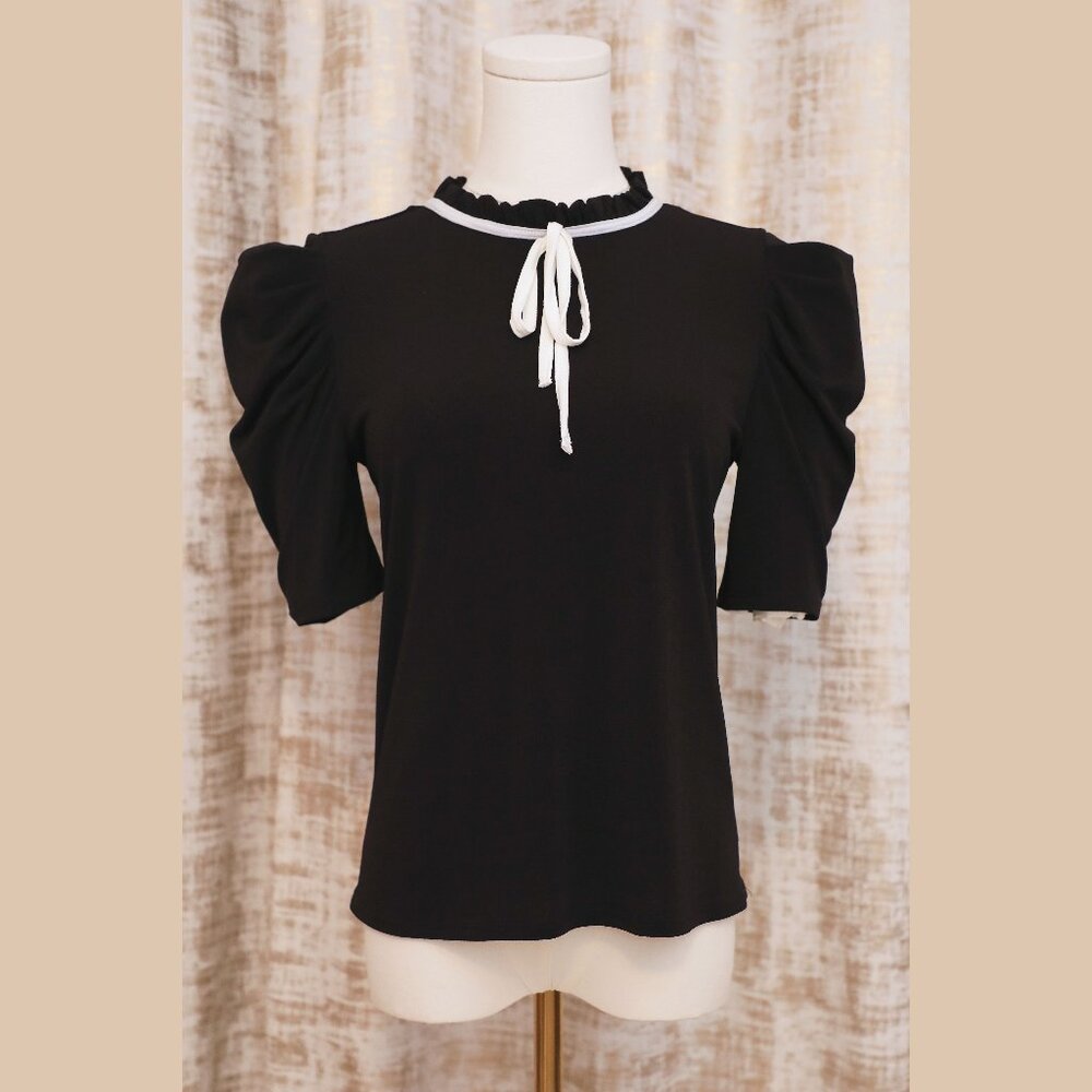 CeCe Black S/S Sweater with White Collar Trim Bow Size S (NWOT)